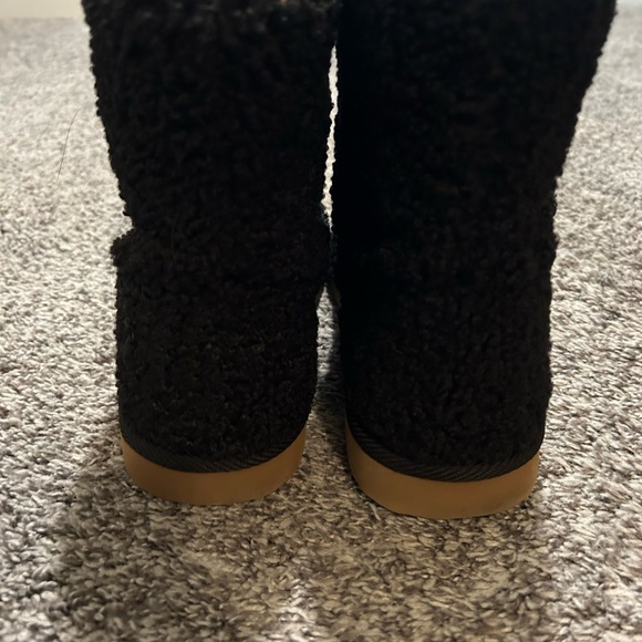 Old Navy women’s black shearling boots size 9 - Picture 5 of 7